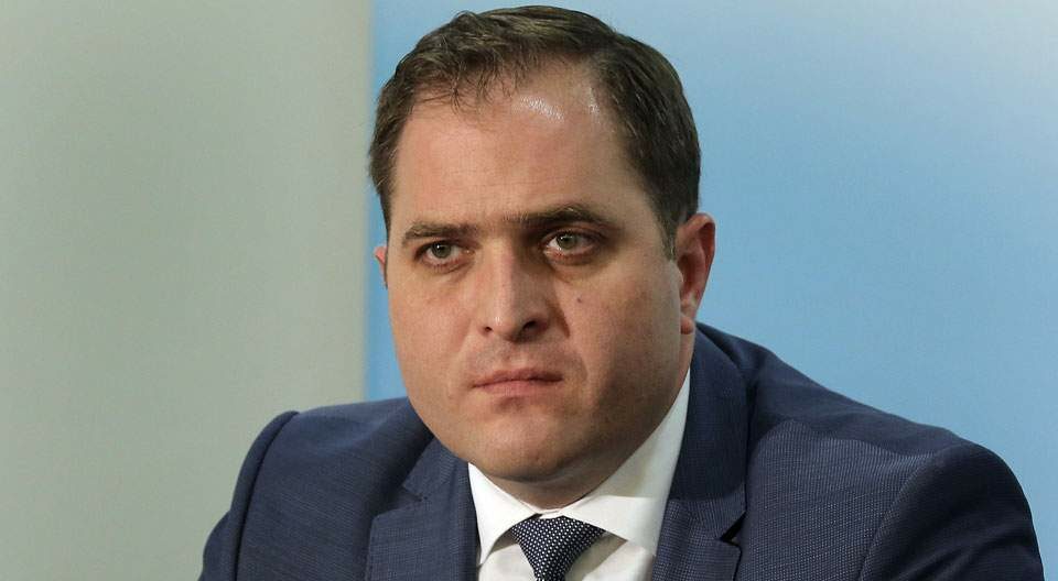 Πώς η ΑΑΔΕ εξάρθρωσε το τεράστιο κύκλωμα με τους αχυρανθρώπους σε 380 επιχειρήσεις – Πότε χτύπησε ο ειδικός αλγόριθμος της εφορίας