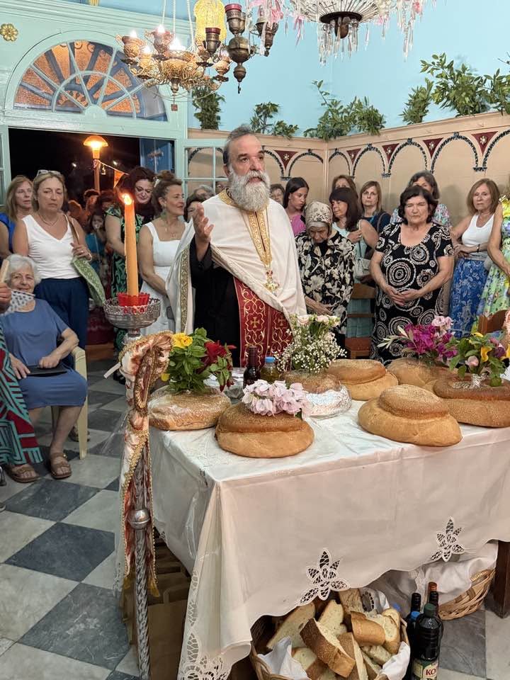 Δεκαπενταύγουστος στα Μεταξάτα: Με κατάνυξη ο Εσπερινός στο εκκλησάκι της οικογένειας Ποταμιάνου