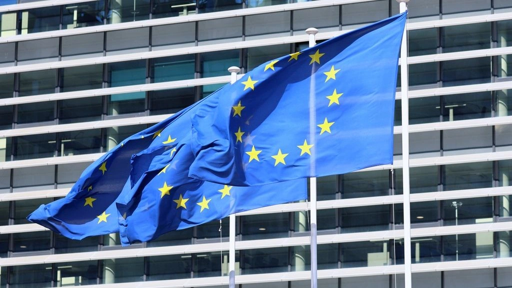 Σταθερές οι προμήθειες πετρελαίου, σύμφωνα με την Κομισιόν - Ανησυχία για τις αερομεταφορές