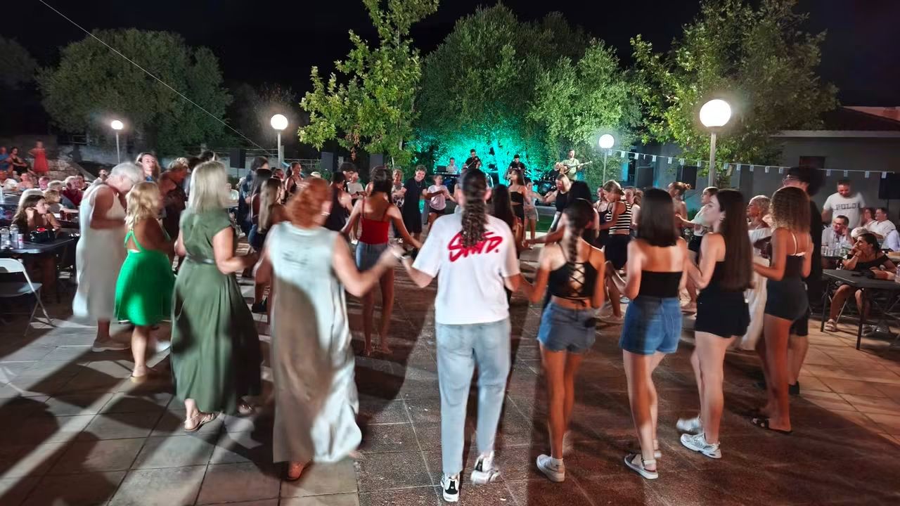 Με μεγάλη επιτυχία πραγματοποιήθηκε το παραδοσιακό πανηγύρι του Αϊ Γιάννη στο Ρατζακλί!