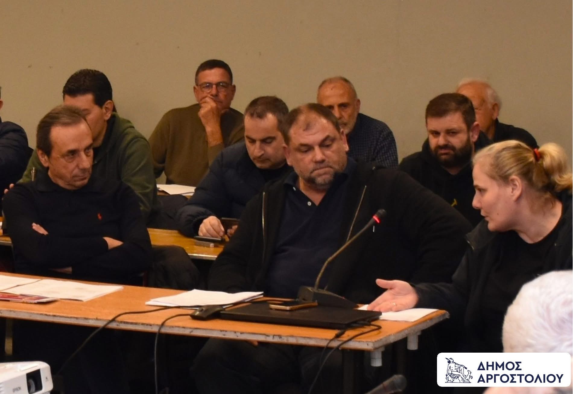 Δημοτικό Συμβούλιο Αργοστολίου: Ψηφίσματα σχετικά με την Ειδική Περιβαλλοντική Μελέτη (ΕΠΜ) για το θαλάσσιο Πάρκο Ιονίου