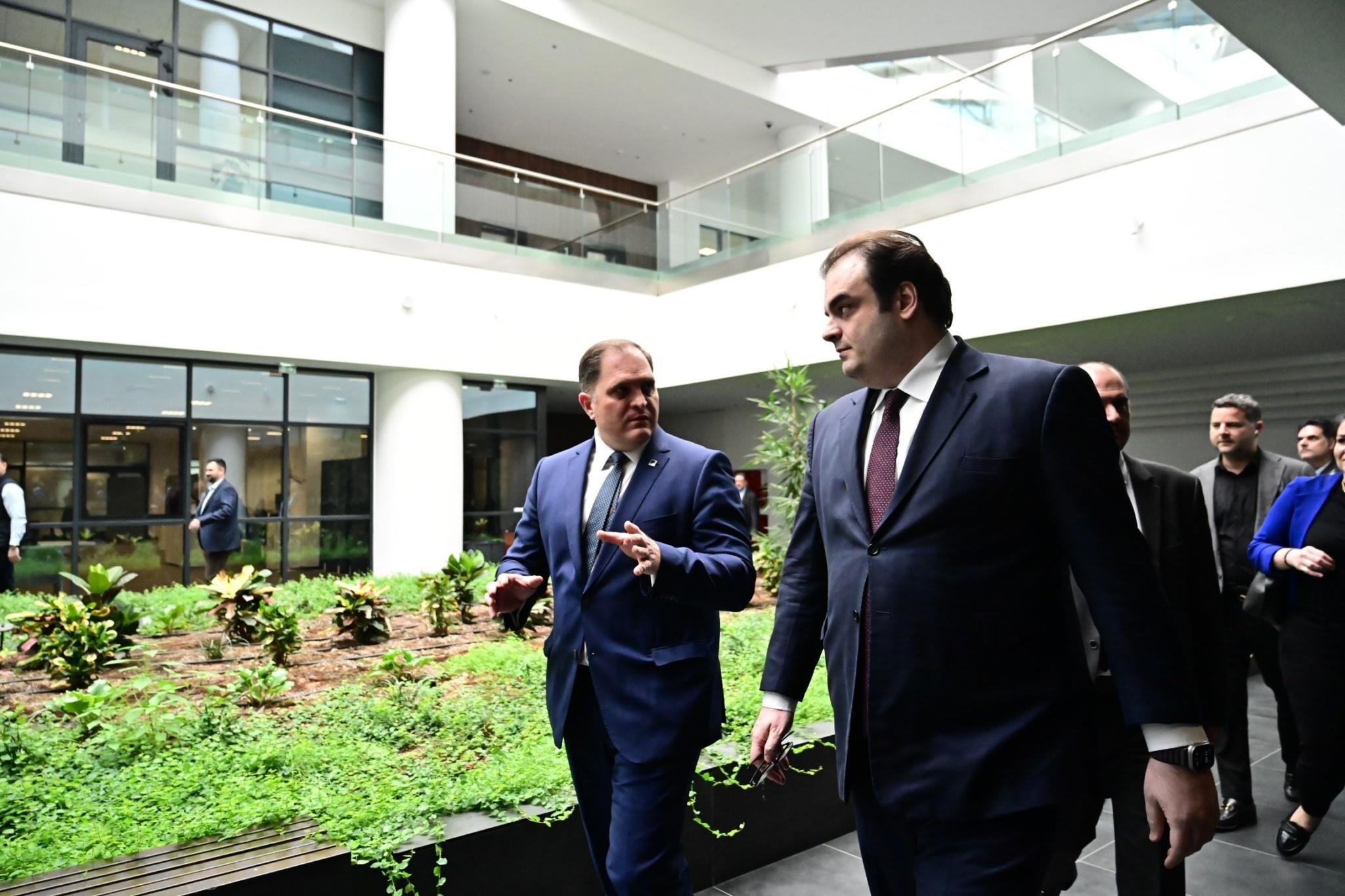 Επιχείρηση Σοκ και «ΔΕΟΣ» για τη φοροδιαφυγή