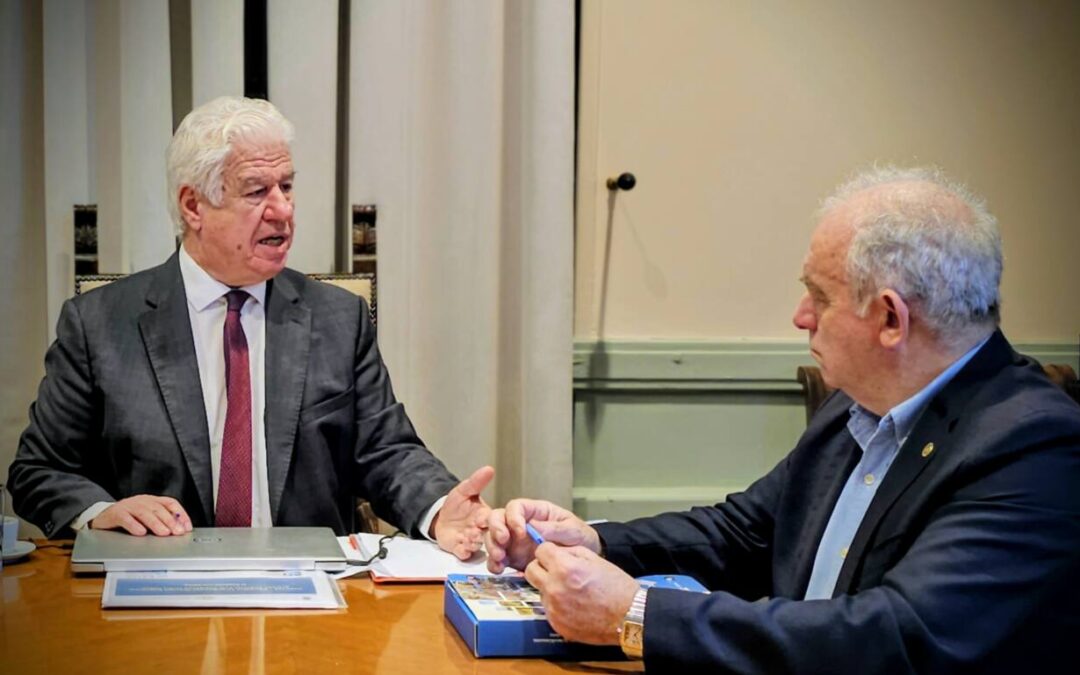 Συνάντηση εργασίας του Περιφερειάρχη Ιονίων Νήσων, Γιάννη Τρεπεκλή  με τον Πρόεδρο του ΟΑΣΠ, καθηγητή Ευθύμη Λέκκα