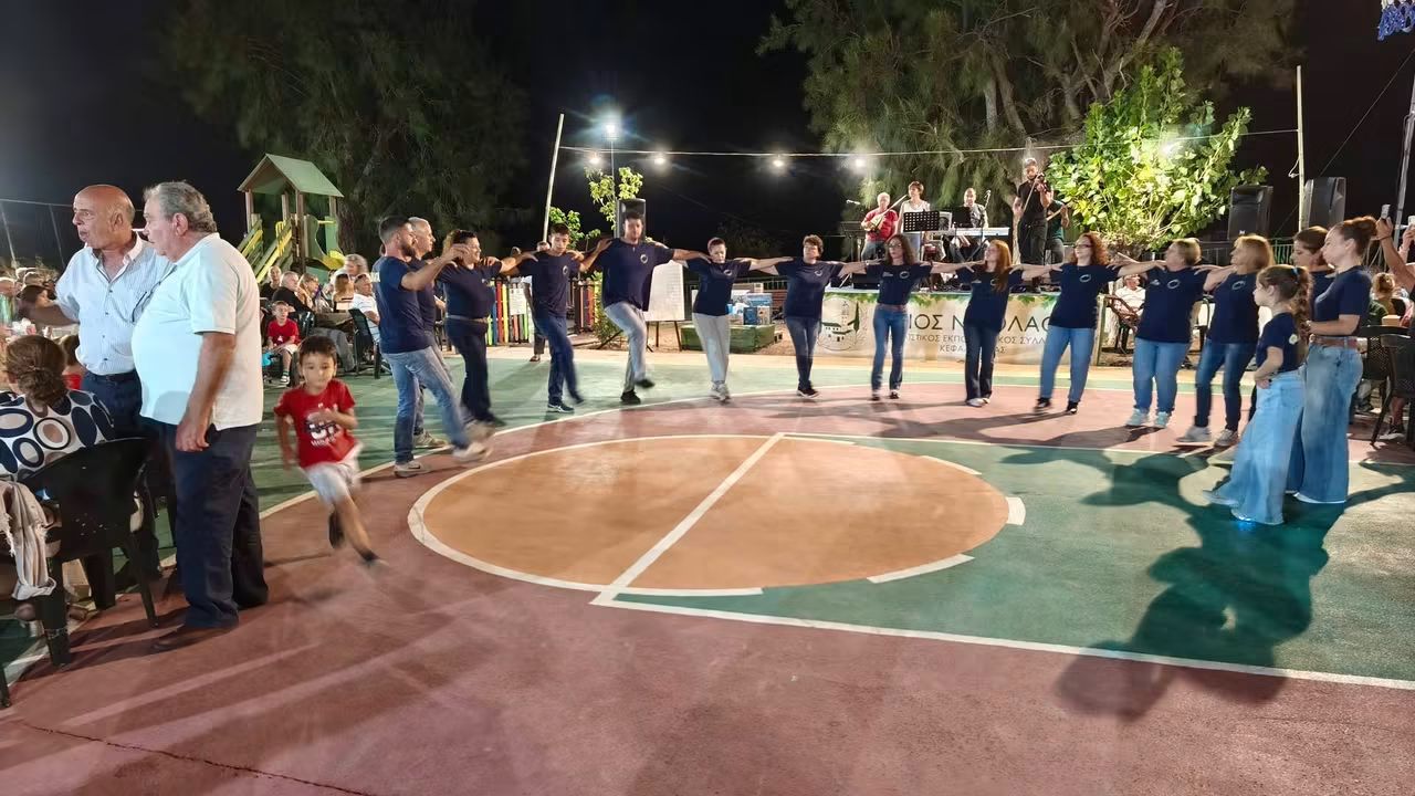 Όλοι βρέθηκαν στον Άγιο Νικόλαο Ελειού Πρόννων για το λαμπρό κεφαλονίτικο πανηγύρι!