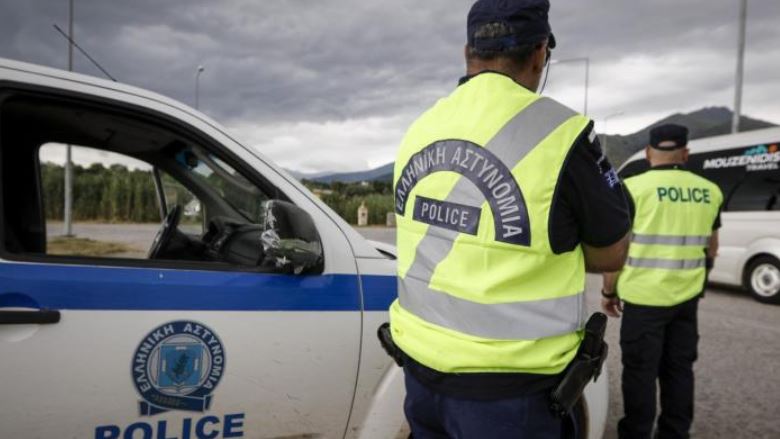 Τώρα πληρώνουν πρόστιμο 350 ευρώ και οι συνοδηγοί -Τι άλλαξε στον νέο ΚΟΚ