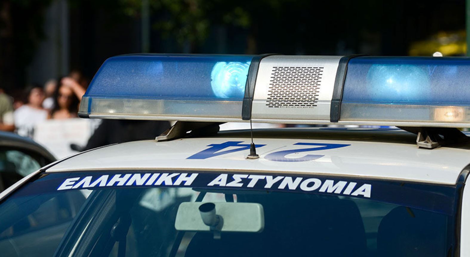 Θεσσαλονίκη: Ξυλοκόπησε τη σύζυγό του, ενώ τα παιδιά τους κοιμούνταν στο δωμάτιο