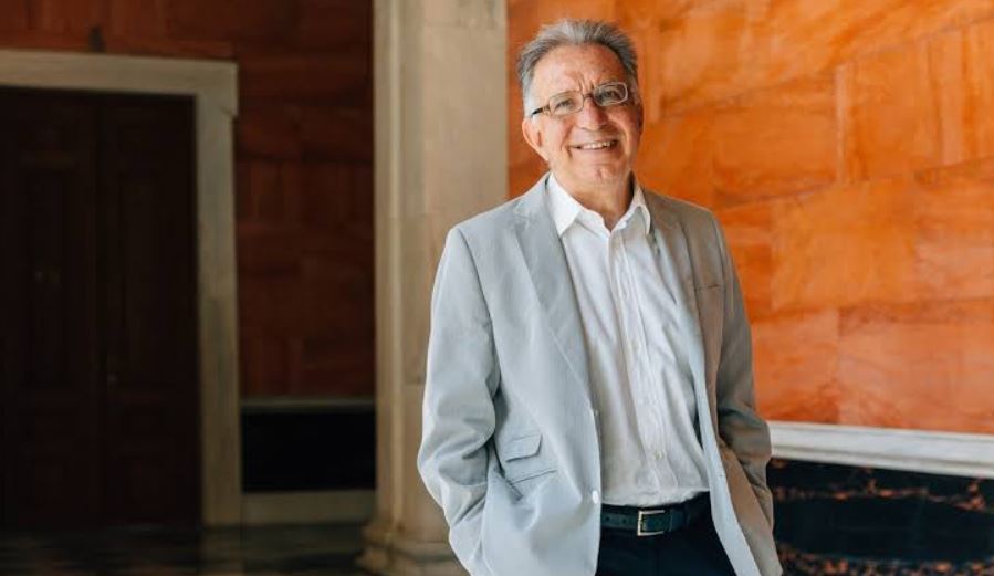 Απόψε στον «Κέφαλο» ο διεθνώς διακεκριμένος Αθανάσιος Φωκάς – Μαθηματικά, Τέχνη και βραβεύσεις μαθητών