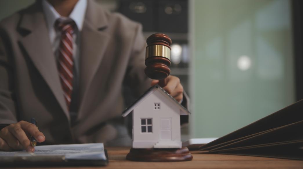ΕΚΠΟΙΖΩ: «Άλμα» παραπόνων για τράπεζες και servicers το 2025 από πολίτες