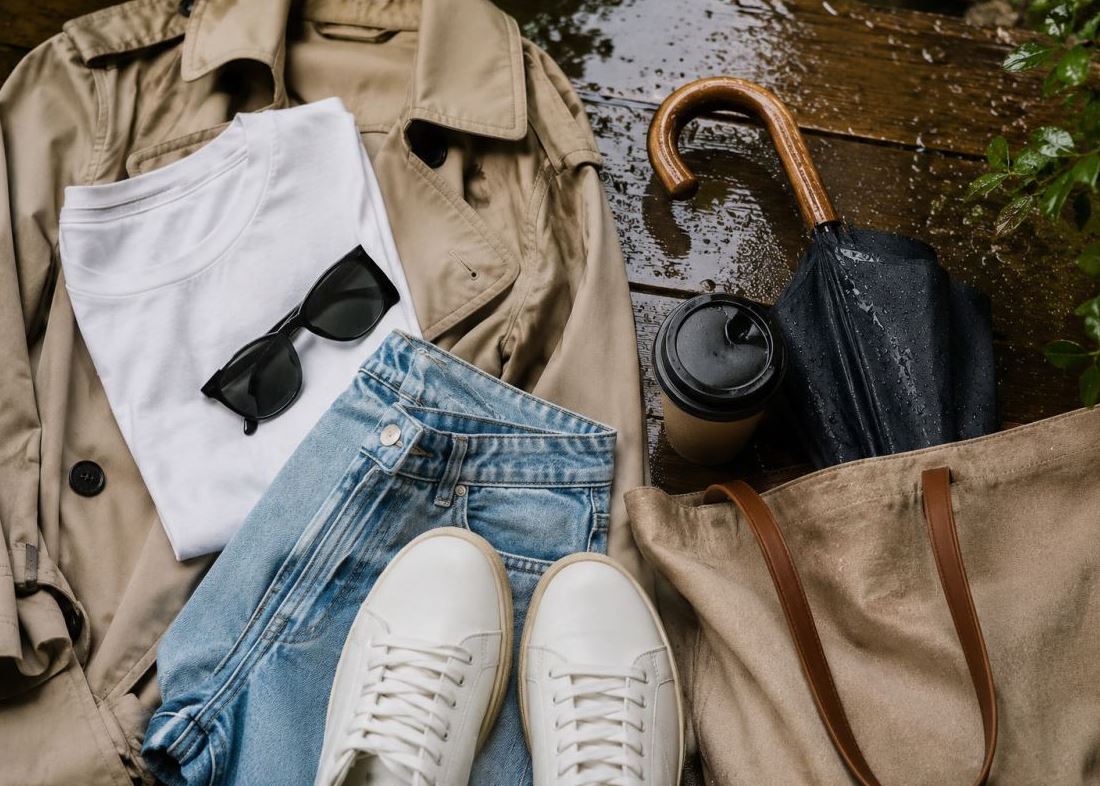 Τα fashion pieces που βοηθούν όταν ο καιρός δεν ξέρει τι θέλει όπως τώρα
