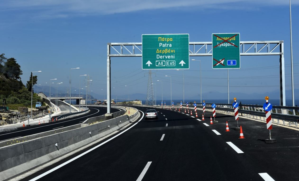 Οικογένεια από την Κεφαλονιά καταγγέλλει πως γλίτωσε από πλαγιομετωπική με λεωφορείο του ΚΤΕΛ