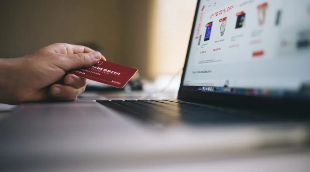 Online πωλήσεις: Ο τζίρος, η εικόνα της ελληνικής αγοράς και ο καταλυτικός ρόλος των marketplaces