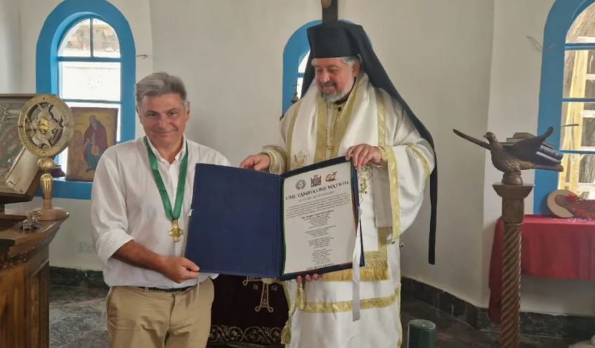 Σημαντική τιμητική διάκριση για τον Νικόλα Φαραντούρη στην Αφρική – Του απονεμήθηκε ο Μεγαλόσταυρος