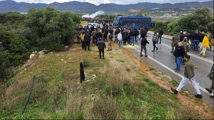 Φουντώνουν οι διαμαρτυρίες των αγροτών σε όλη την Ελλάδα
