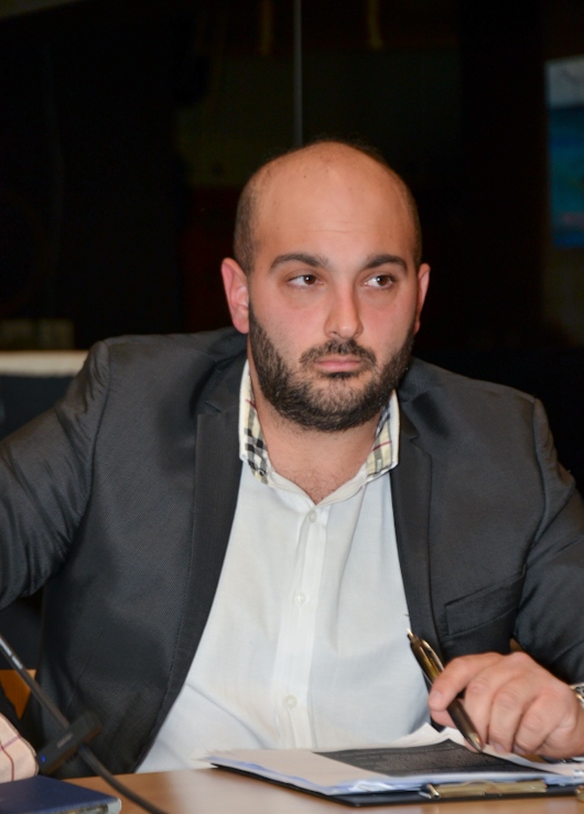 Κωνσταντίνος Βάλσαμος: «Η ακρίβεια βαπτίζεται στήριξη – Από τα 1.100 στα 1.750 ευρώ για πετρέλαιο»