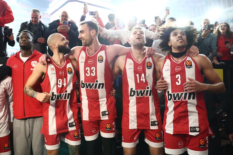 Ώρα Final Four: Ολυμπιακός απέναντι στη Φενέρ – Η πρώτη μάχη για την κούπα της Euroleague