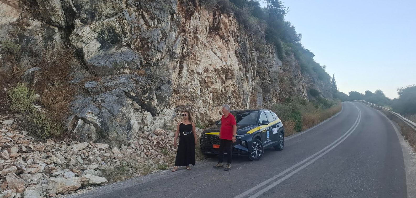 Αυτοψία κλιμακίου του ΕΑΓΜΕ στο Επαρχιακό Οδικό Δίκτυο Ιθάκης για την εκτίμηση της επικινδυνότητας από βραχοπτώσεις