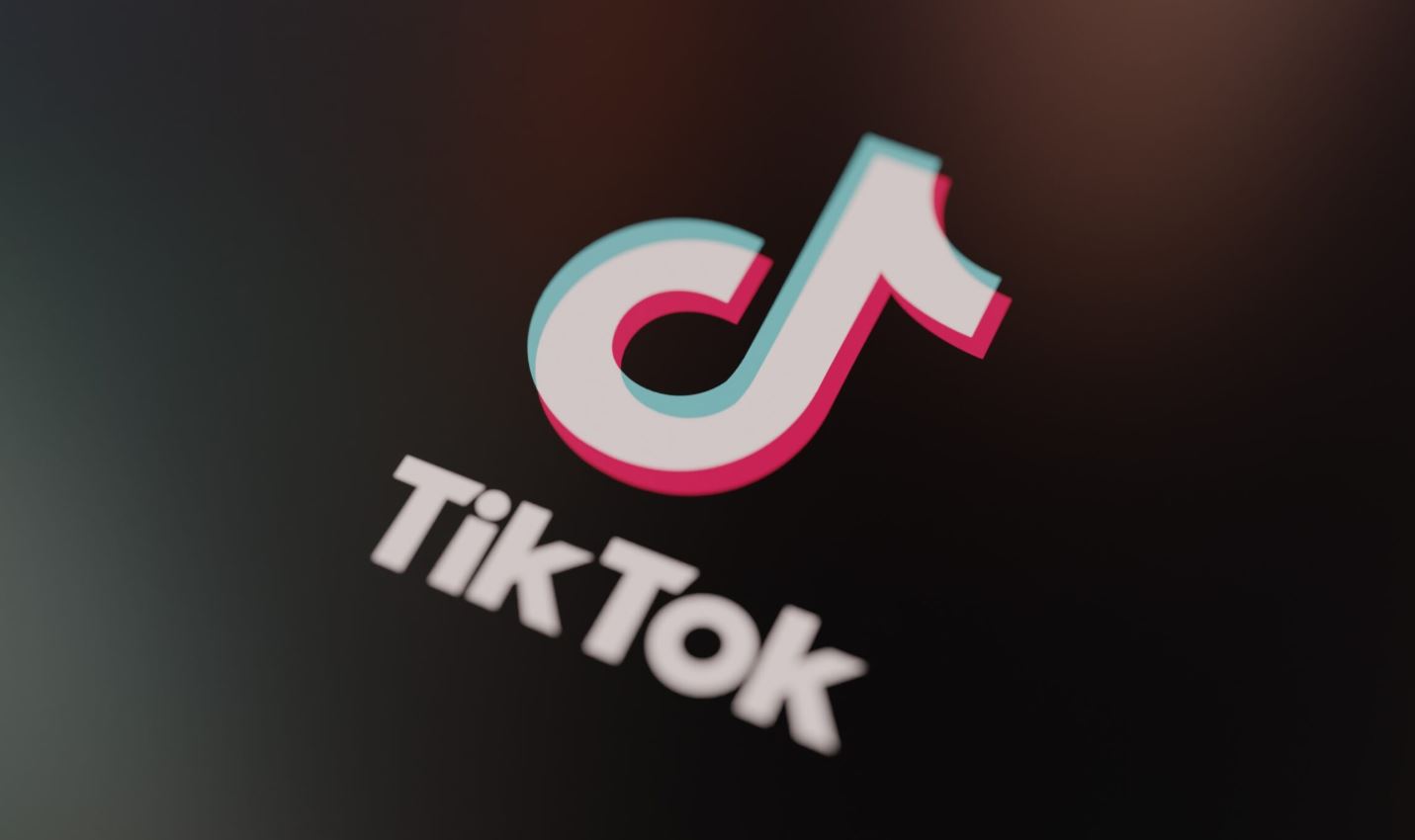 TikTok: Πρόστιμο 29,8 εκατ. για παράνομη επεξεργασία δεδομένων εφήβων
