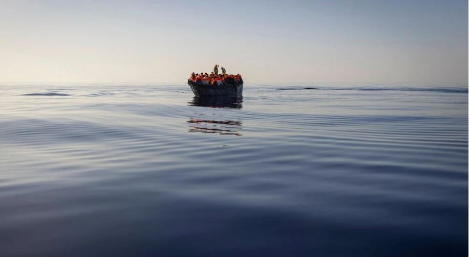 Ταχύπλοο αποβίβασε 13 μετανάστες στην Ψέριμο: Είχαν πληρώσει 7.500 ευρώ ο καθένας