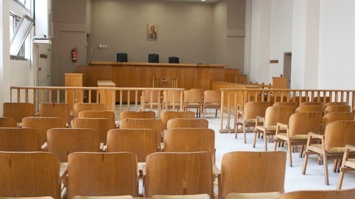 Ξεκίνησε και διακόπηκε για τις 24 Απριλίου η δίκη των στελεχών της Αρχής Διαφάνειας που έλεγξαν τη σύμβαση 717 για τον σιδηρόδρομο