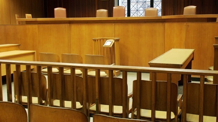 Αντιμέτωποι με κακουργήματα ο οδηγός και ο συνεπιβάτης της μηχανής που χτύπησε την 16χρονη στην Λιοσίων
