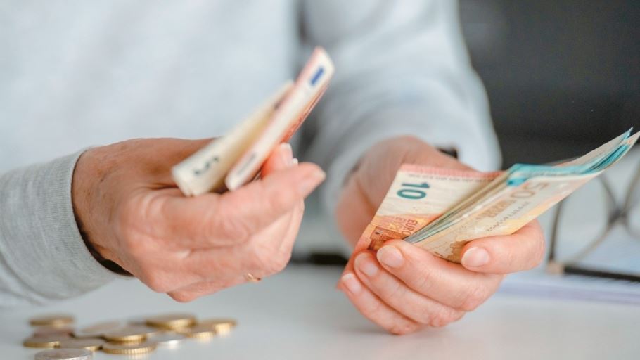 ΟΠΕΚΑ: Την Παρασκευή η δεύτερη πληρωμή των δικαιούχων του Λογαριασμού Αγροτικής Εστίας