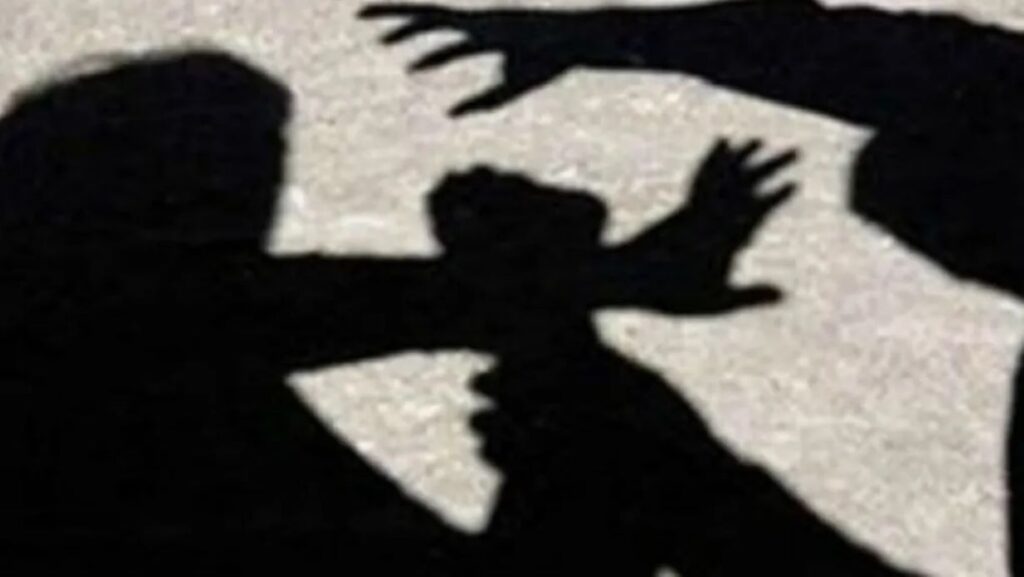 Παιανία: Άγριος ξυλοδαρμός ανήλικων από ομάδα 30 ατόμων - Χτύπησαν 17χρονο με ρόπαλο στο κεφάλι
