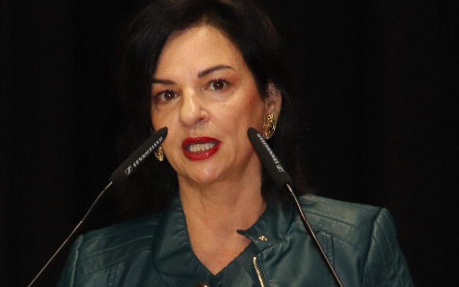 Σοφία Ζαφειράτου: Στο ΔΣ του Πανελλήνιου Ιατρικού Συλλόγου – Συγχαρητήρια από τον Δήμαρχο Αργοστολίου