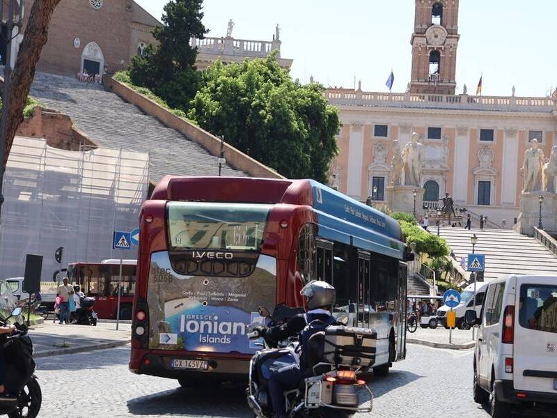 region_of_ionan_island_01-07-2026_full-wrap_autobus_roma_aft_vinile_q1404__megale_4e840296a81e9dd2_original