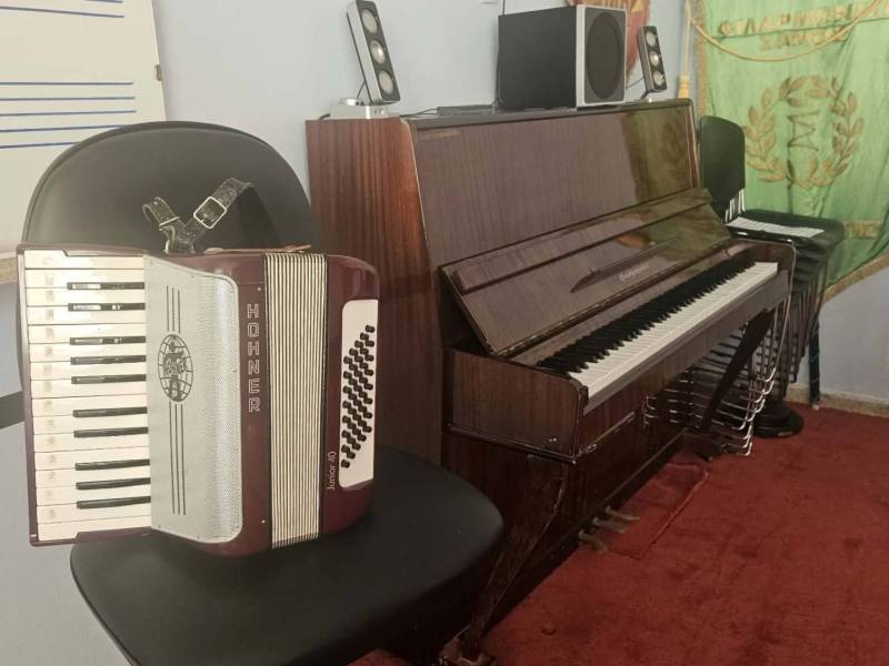 akornteon_kai_piano_philarmonike_original